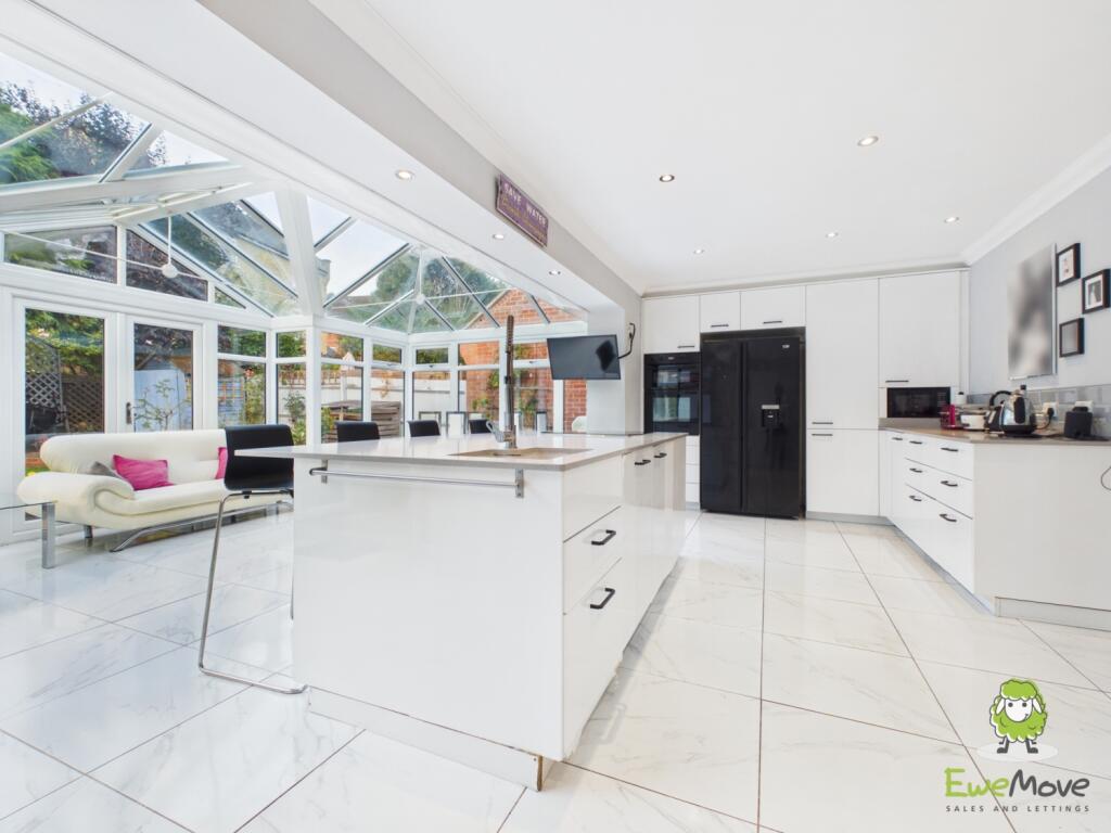 House in Reading - View 5