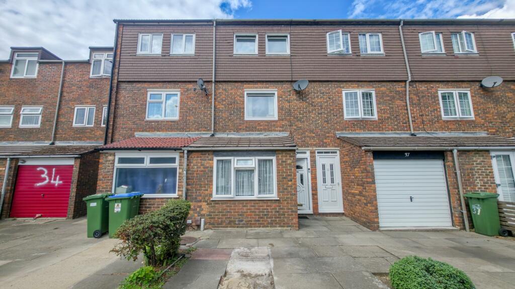 Main image of property: Woolf Close, Thamesmead, London, SE28