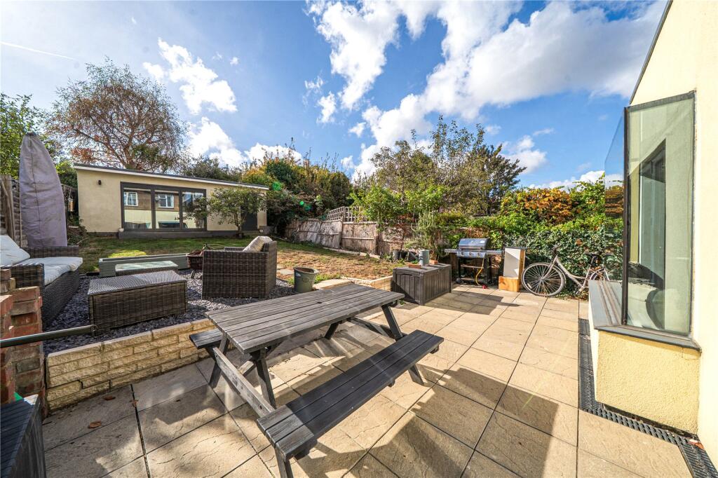 Apartment in London - View 2