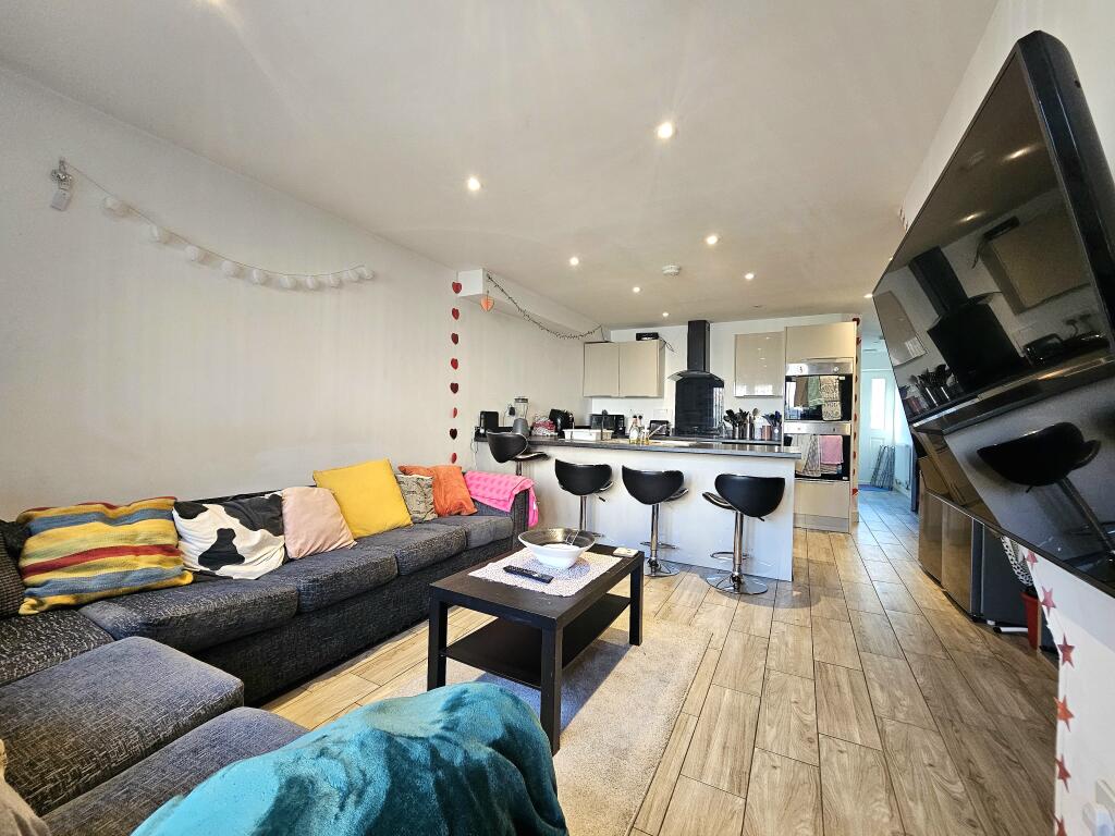 House in Birmingham, Selly Oak - View 2