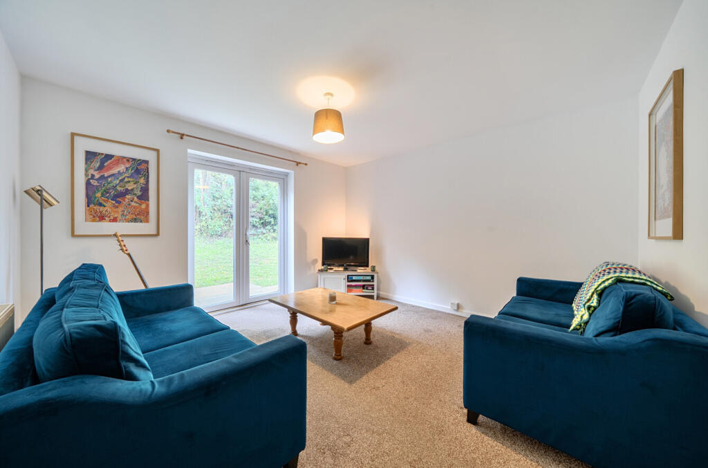 House in Leeds, West Yorkshire - View 3