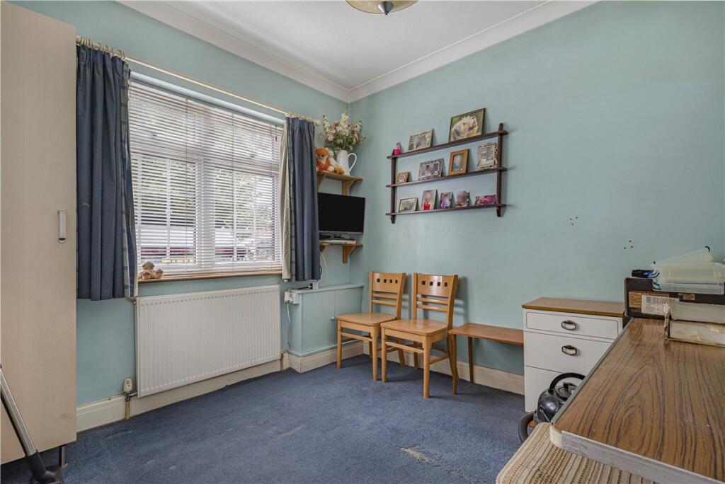 House in Bromley - View 5