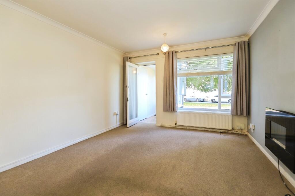 Apartment in Wolverhampton, West Midlands - More