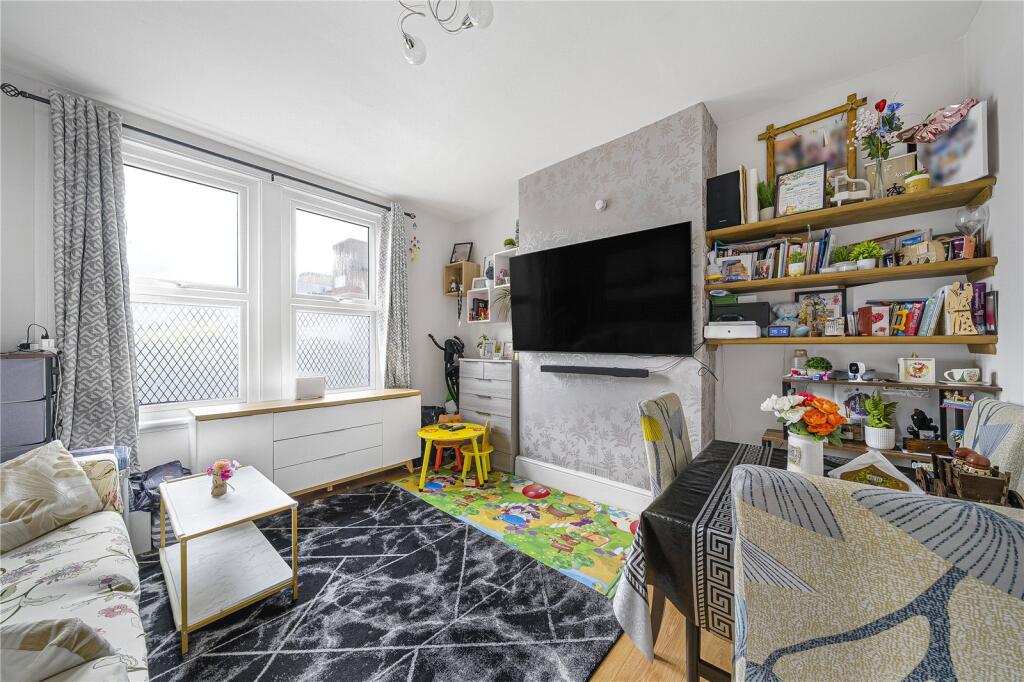 Aucuba Villas, Springfield Road, Welling, Kent, DA16 photo 2