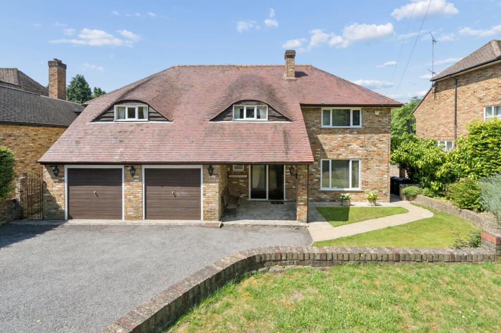 Main image of property: Lincoln Road, Chalfont St. Peter, Gerrards Cross, Buckinghamshire, SL9