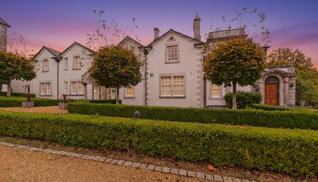 Main image of property: Hollins Lane, Silverdale, LA5