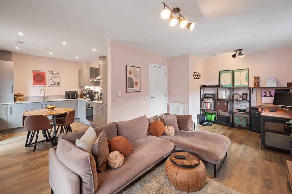 Apartment in Edinburgh, Fort, Leith Harbour & Newhaven - More