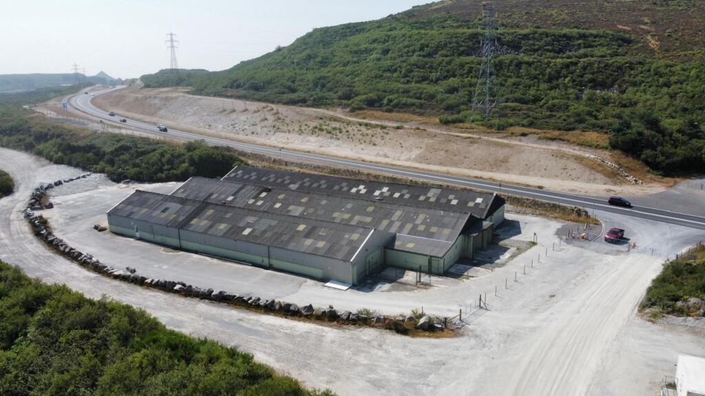 Versatile commercial premises suitable for a range of occupiers, subject to necessary consents