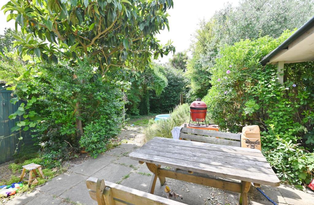 House in Twickenham - View 3