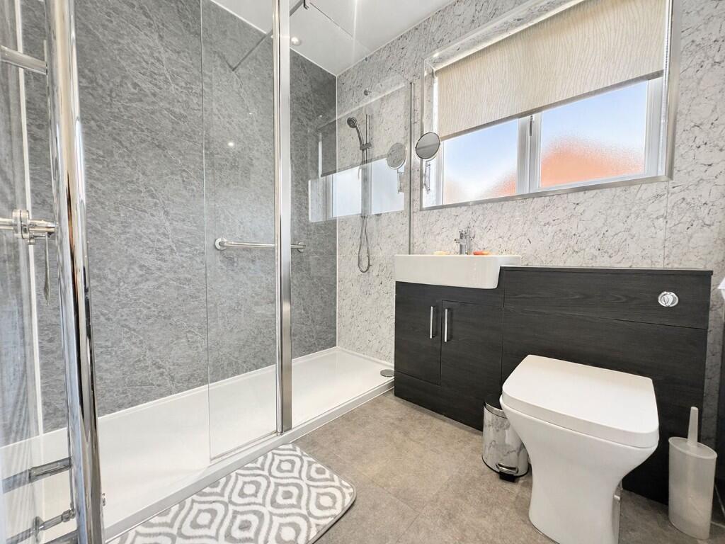 Hundale Crescent, Redcar, North Yorkshire, TS10 photo 4
