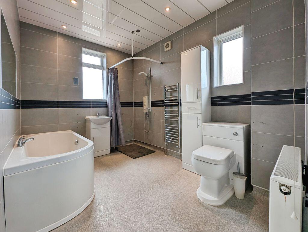 House in Newcastle upon Tyne, Tyne and Wear - View 2
