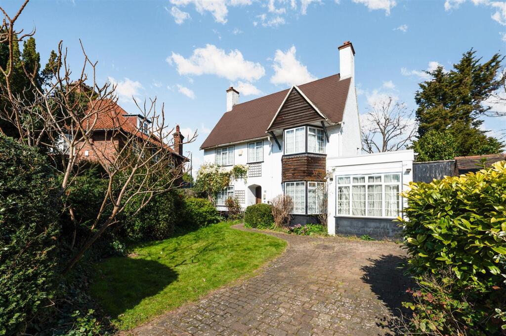 4-bed detached on Kingswood Road, Wimbledon, £1,550,000