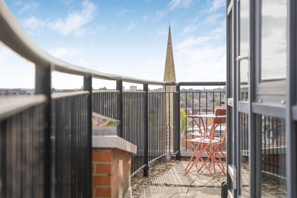 Apartment in Reading, Katesgrove, Newtown - View 3