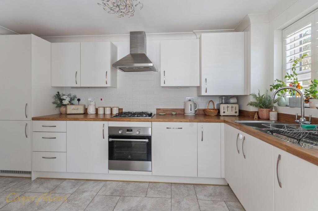 Benjamin Gray Drive, Littlehampton, BN17 photo 4