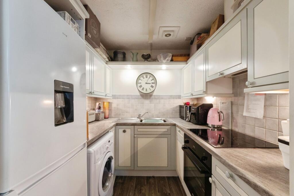 Apartment in Solihull - More