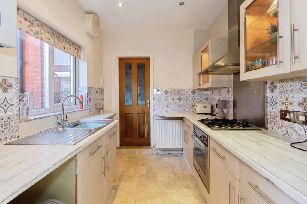 House in Solihull, Dorridge - View 3