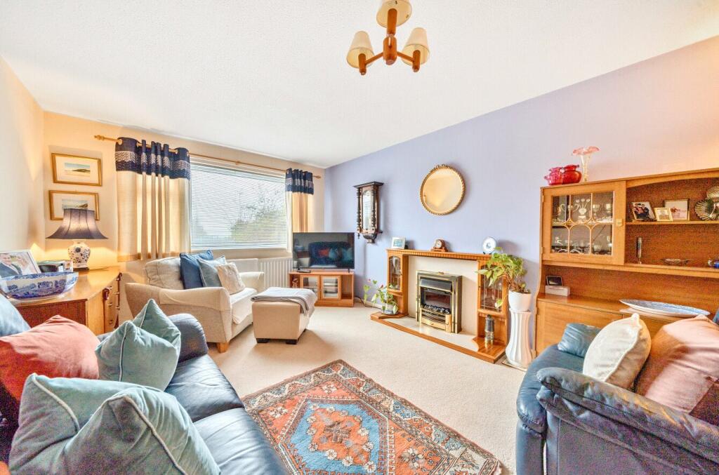 Holcombe Drive, Llandrindod Wells, Powys photo 2