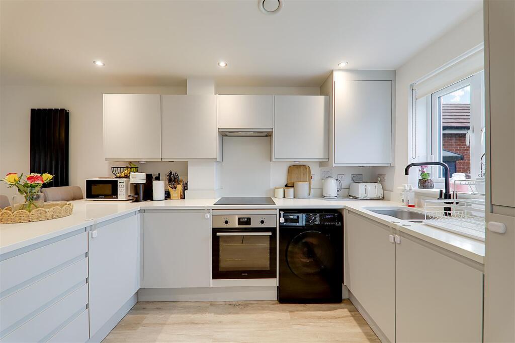 Gerbera Road, Worthing, BN13 photo 3