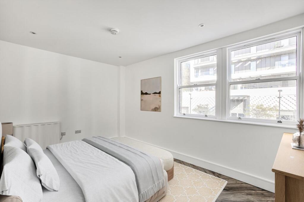Apartment in London - View 3