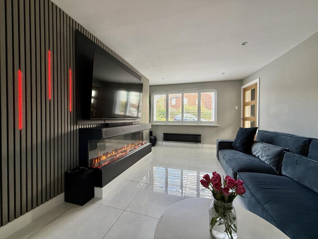 House in Wakefield - View 4