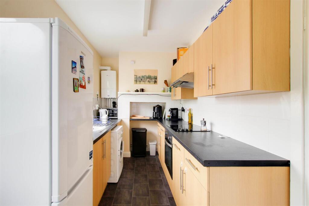 Apartment in Cambridge - View 3