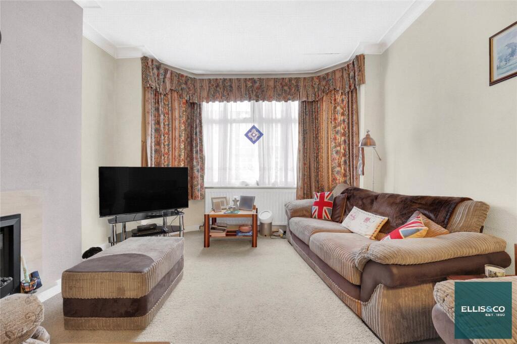 Avondale Road, Finchley, N3 photo 2