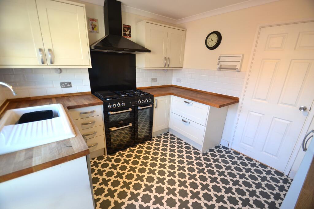 House in Portsmouth - More