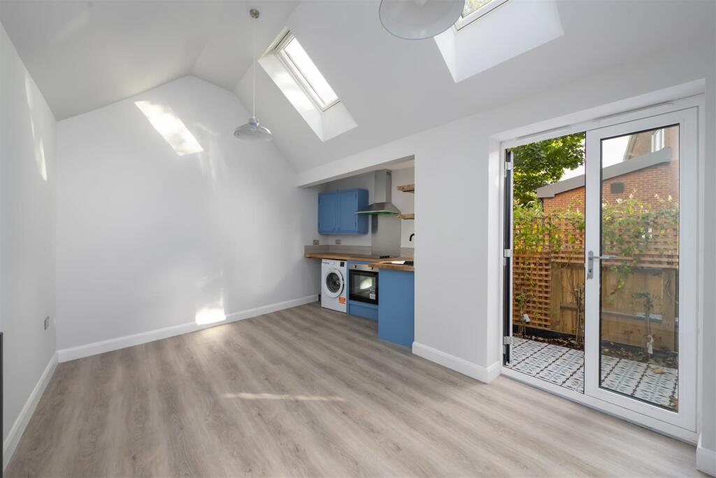 House in Whitstable, Lower Island - View 2