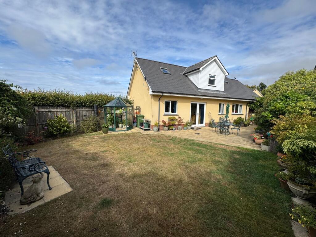 House in New Quay - View 2