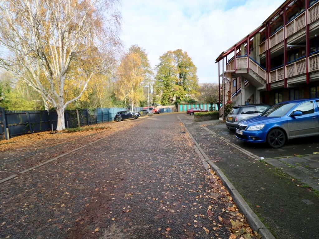 Property photo 8
