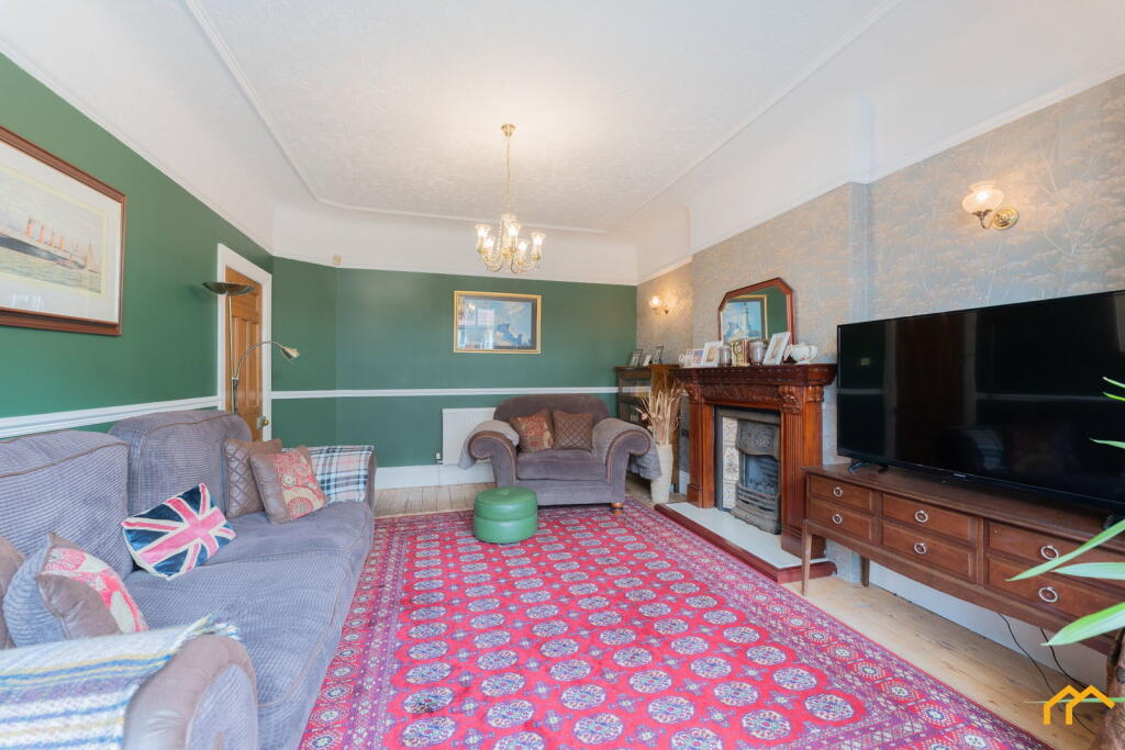 House in Wallasey, New Brighton - More
