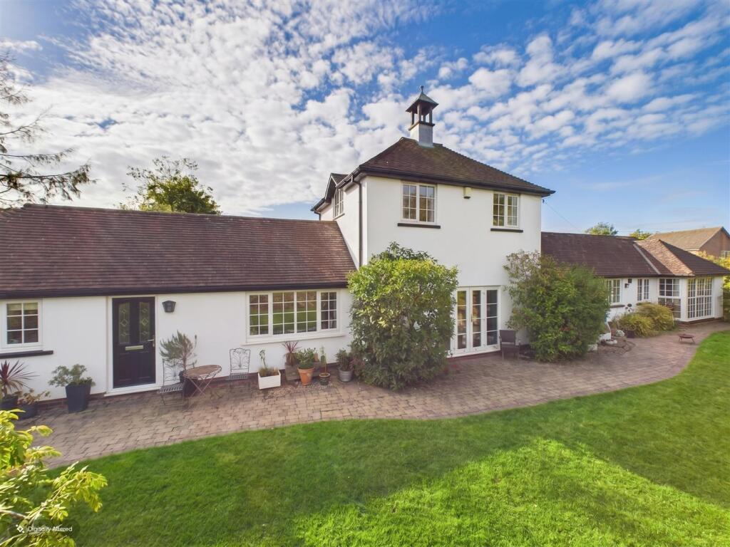 Main image of property: West Bank Mews, Kegworth