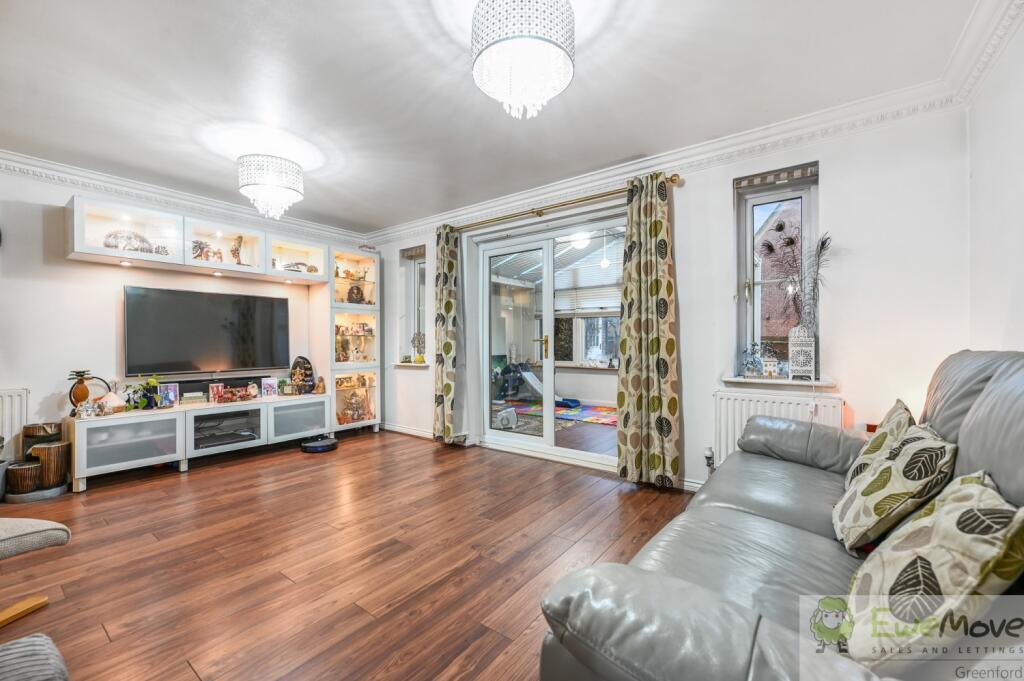 Main image of property: Royce Grove, Leavesden, Watford, Hertfordshire, WD25 7GD