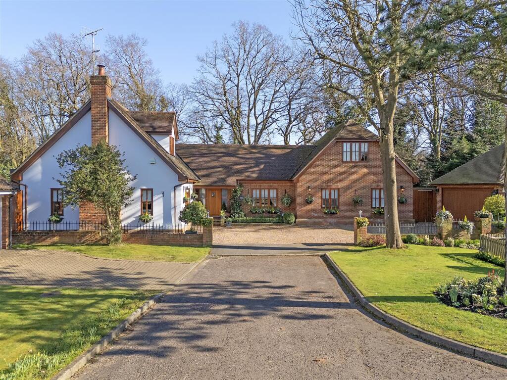 Main image of property: Bowmont Close, Hutton, Brentwood