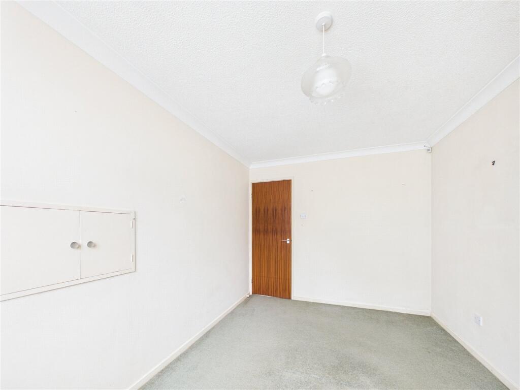 House in Bristol, Oldland - View 4