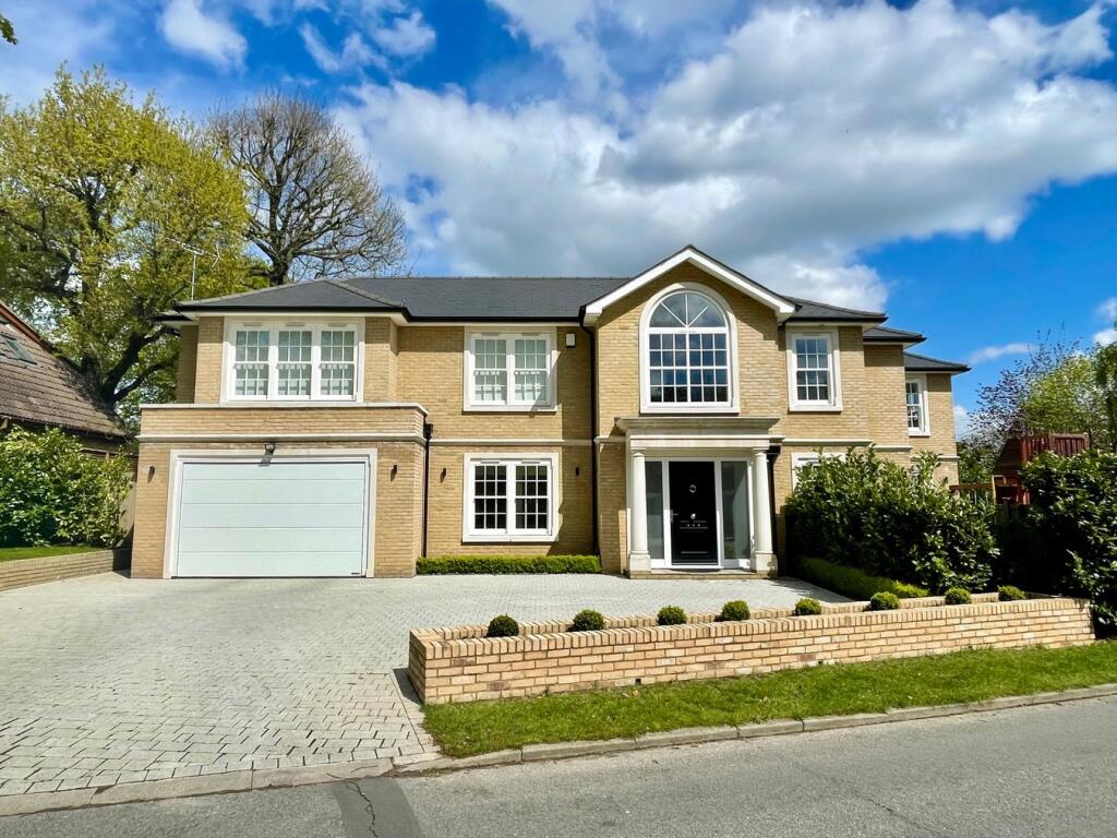 4-bed detached on Spurgate, Hutton, Brentwood, CM13, £1,850,000