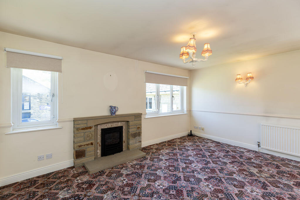 Hollycrest, 210 Oldham Road, Riponden HX6 4EH photo 2