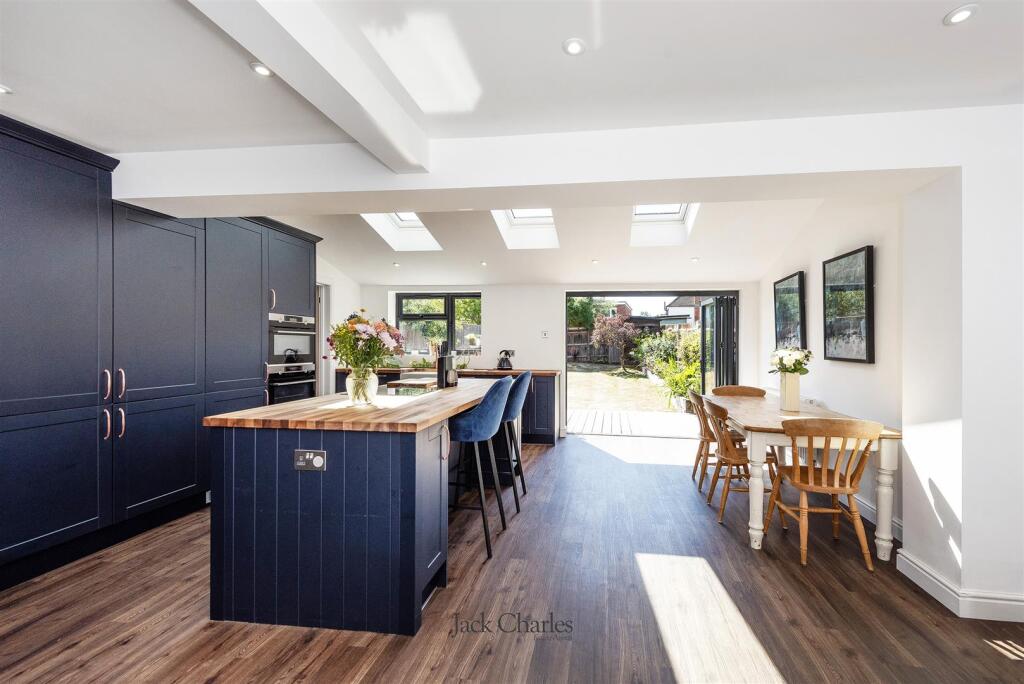 House in Tonbridge and Malling, Kent - View 5