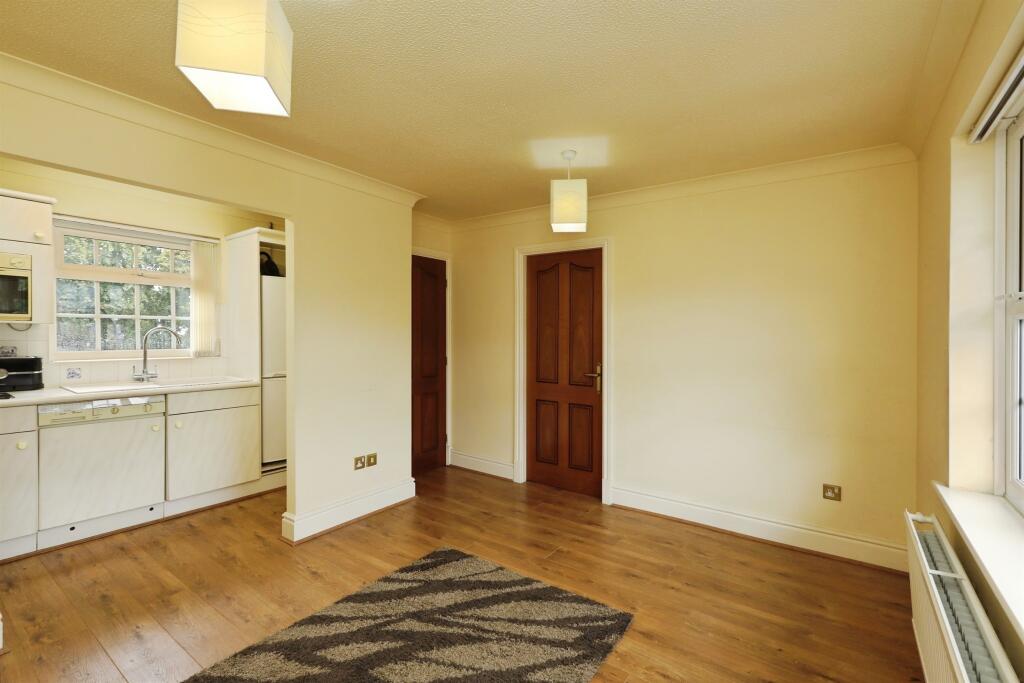 Apartment in Doncaster, Bawtry - More