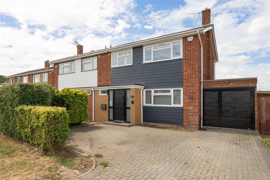 Main image of property: Everard Way, Faversham
