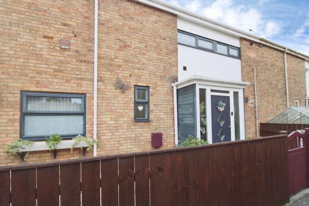 3-bed terraced on Gleneagles Park, Hull, £149,950