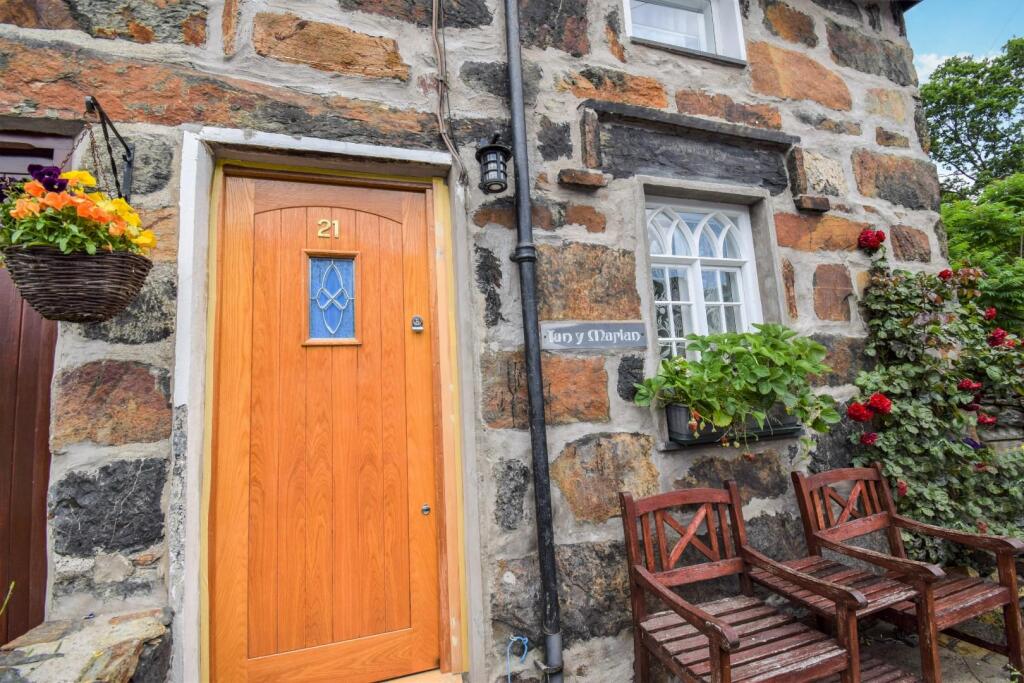 Gwynant Street, Beddgelert, Caernarfon photo 4