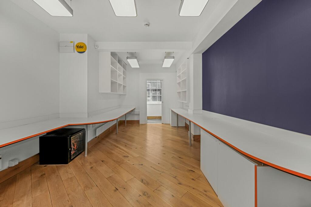 hall 6.jpg
