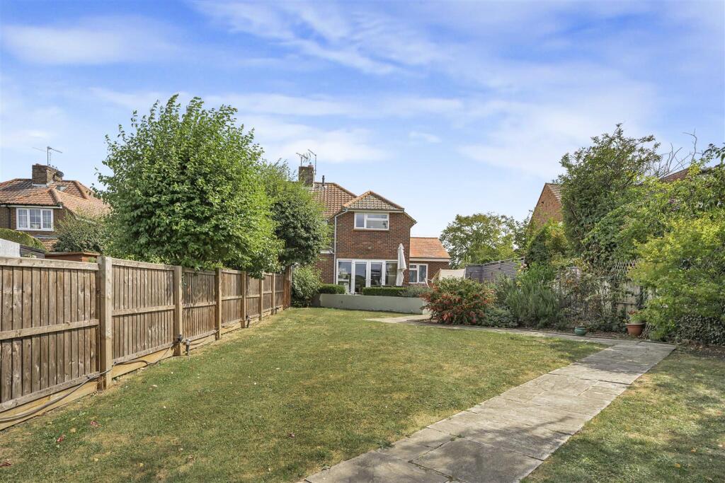 Additional image 27 of Two Oaks Drive, Welwyn