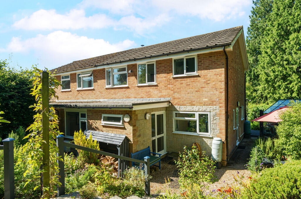 Main image of property: Sunvale Close, Haslemere, Surrey, GU27