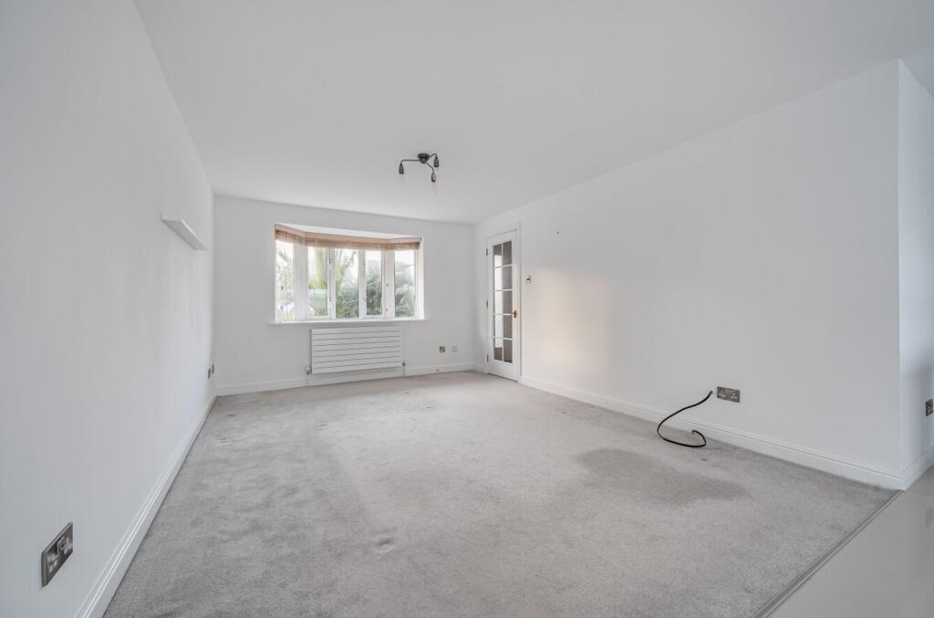Beacon Drive, Selsey, PO20 photo 3