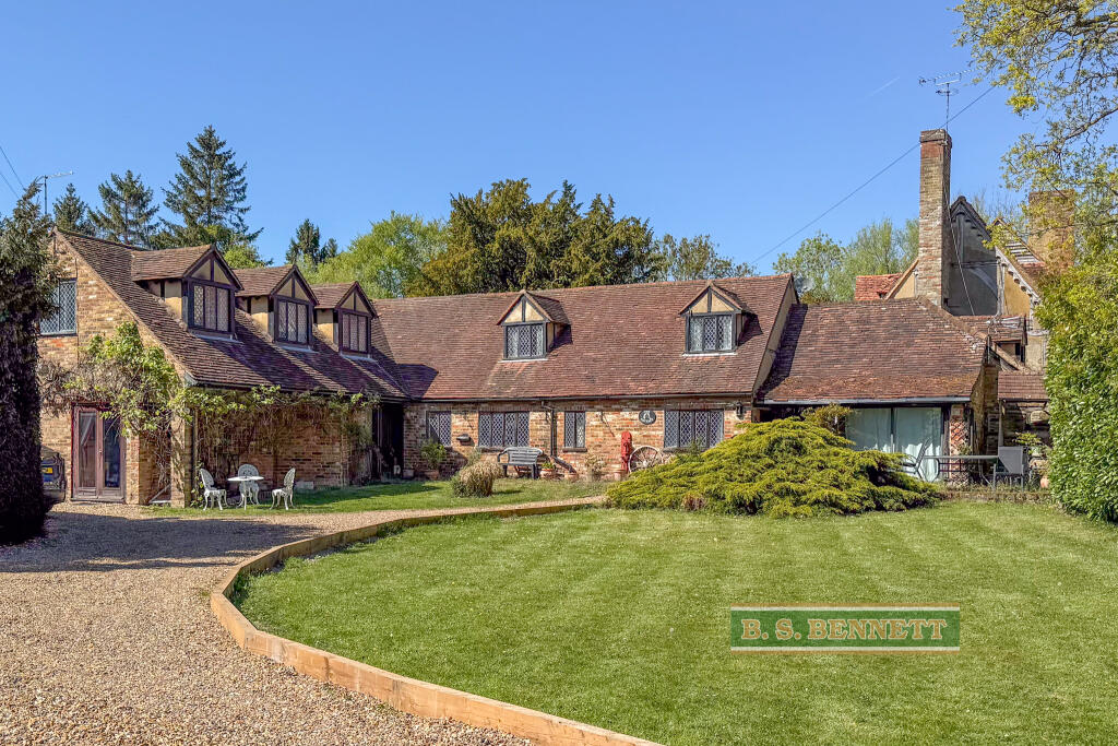 Main image of property: Wraysbury, Berkshire