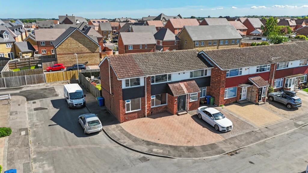 Main image of property: Gladstone Drive, Sittingbourne, ME10 3BJ