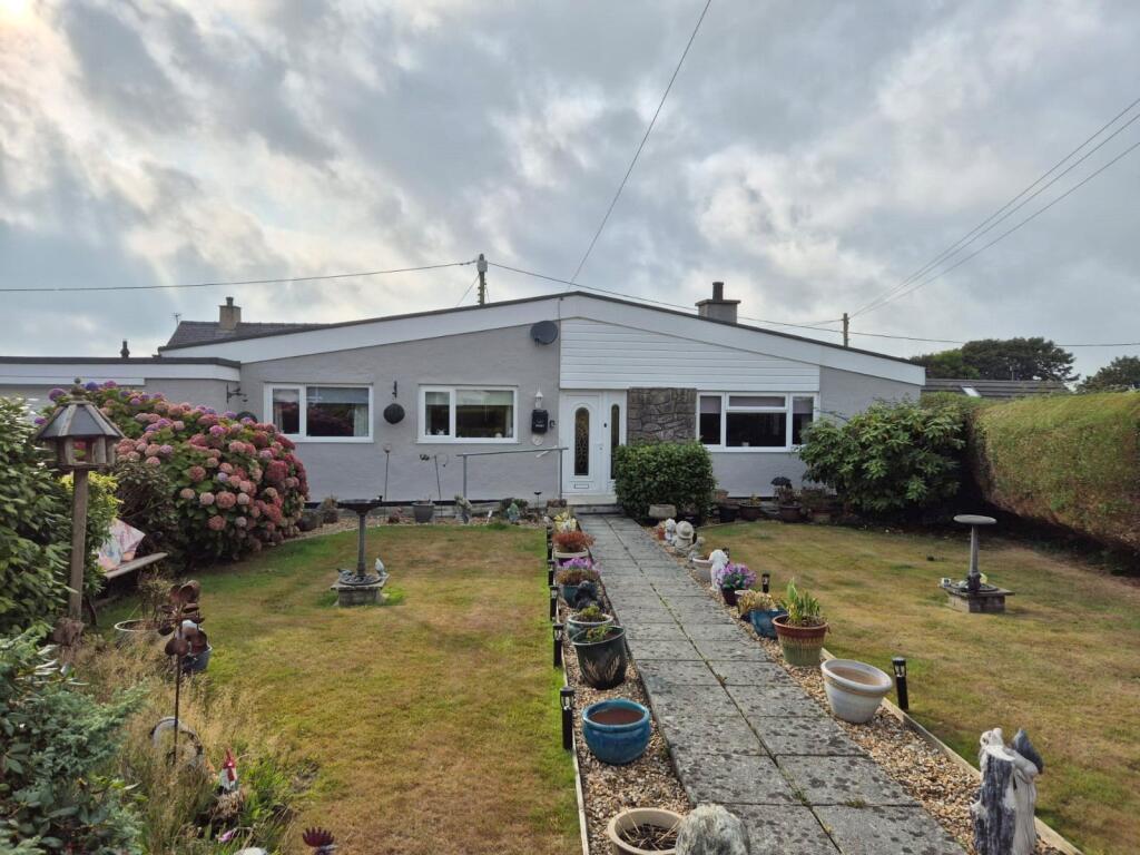 Main image of property: Stad Ty Gwyn, Rhostrehwfa, Llangefni, LL77