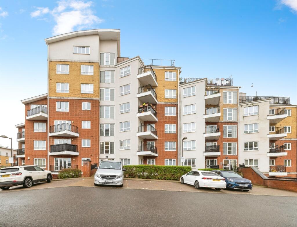 Main image of property: The Gateway, Watford